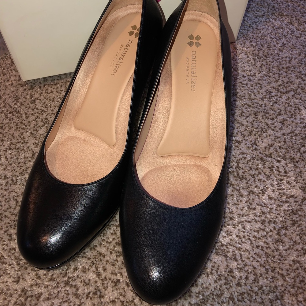 Naturalizer Leather pump size 10 W